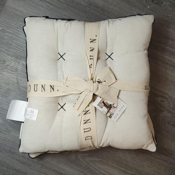 NWT Rae Dunn Set of Two Chair Cushions - Picture 4 of 6